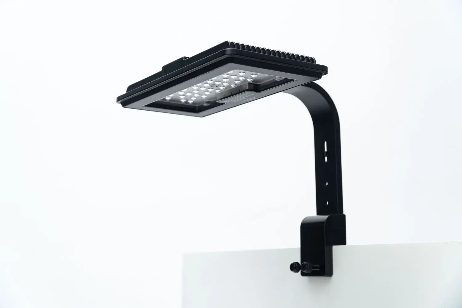 Lampada LED per acquario Jump  - Refugium Light Nano recensione e prezzo